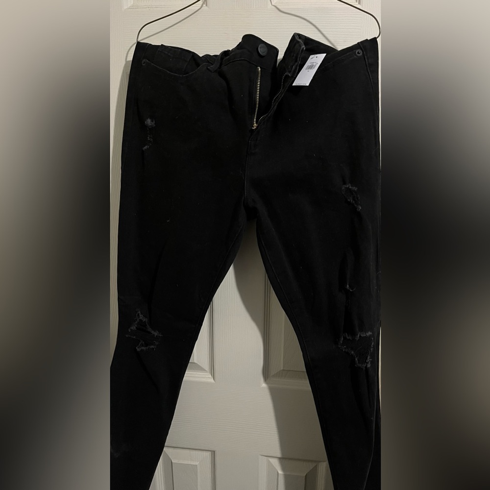 Distressed black Old Navy Jeans.